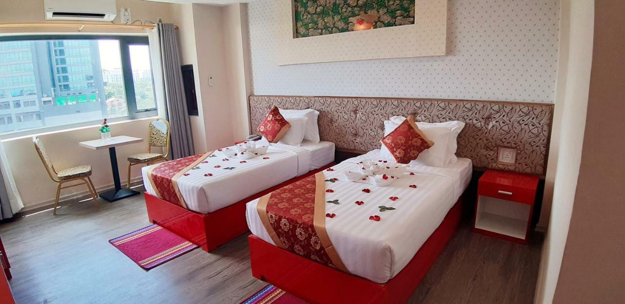 H Plus Hotel Янгон Екстериор снимка